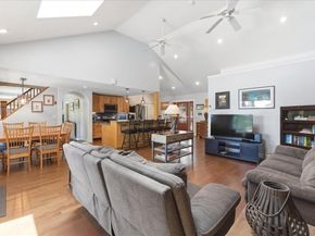 15 Hall Street, Plymouth MA 02360