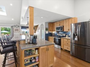 15 Hall Street, Plymouth MA 02360
