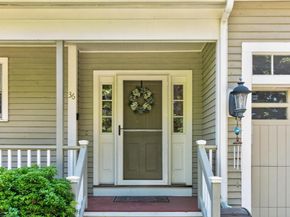 36 Roosevelt Rd 36, Lexington MA 02420