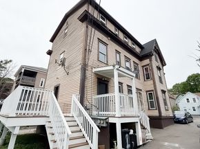 127 Austin St, Worcester MA 01609