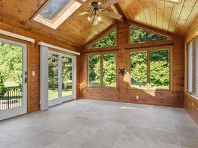 27 Cheryl Ann Dr, Rutland MA 01543