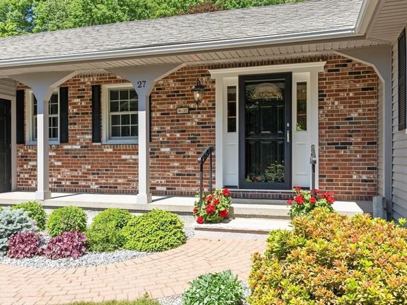 27 Cheryl Ann Dr, Rutland MA 01543
