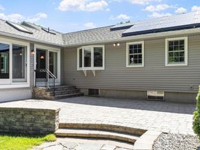 27 Cheryl Ann Dr, Rutland MA 01543