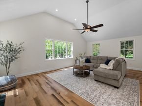 128 Memorial Dr, Shrewsbury MA 01545