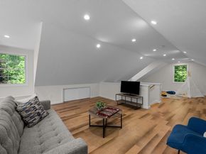 128 Memorial Dr, Shrewsbury MA 01545