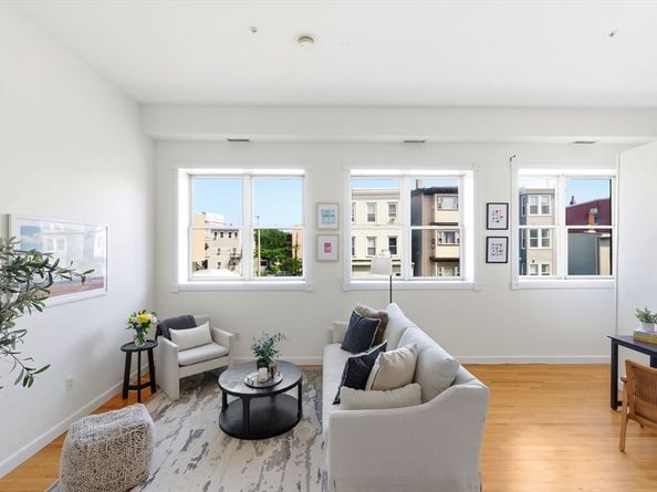 156 Chelsea Street 201, Boston MA 02128