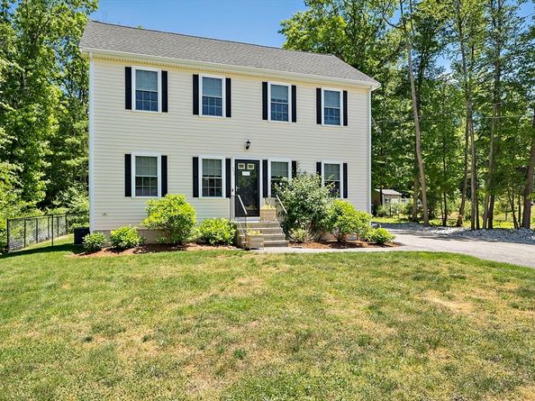 354 Sycamore Street, Holbrook MA 02343