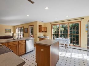 3 Farmstead Way, Littleton MA 01460