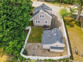 202 Salem St, Wakefield MA 01880