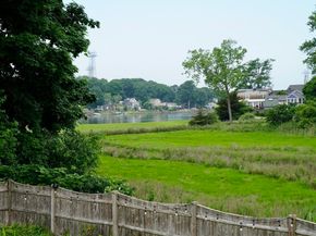 86 Abigail Adams Cir, Weymouth MA 02191
