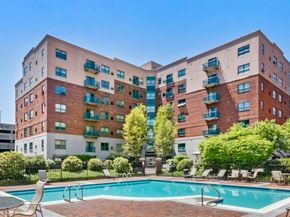 175 Cottage St 504, Chelsea MA 02150
