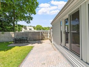 9 Oaklandvale Ave, Saugus MA 01906
