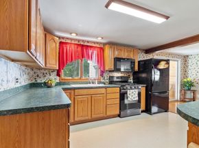 9 Oaklandvale Ave, Saugus MA 01906
