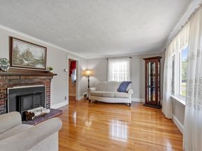 9 Oaklandvale Ave, Saugus MA 01906