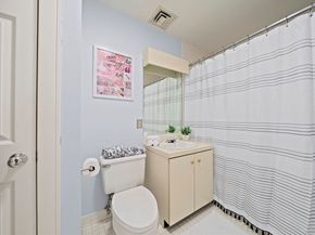 100 Parks St 35, Duxbury MA 02332