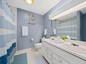 100 Parks St 35, Duxbury MA 02332