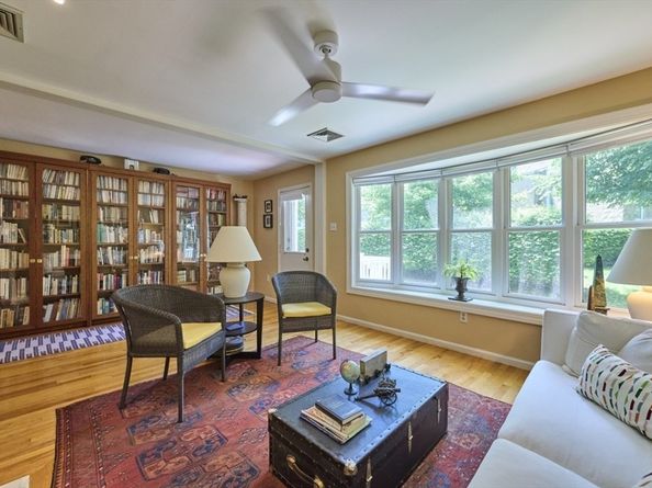 31 Angela Lane 31, Watertown MA 02472