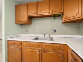141 Willard St 8, Quincy MA 02169
