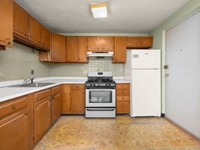 141 Willard St 8, Quincy MA 02169