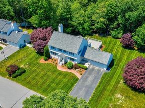 11 Thornton Dr, Burlington MA 01803