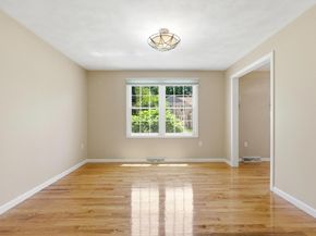 11 Thornton Dr, Burlington MA 01803