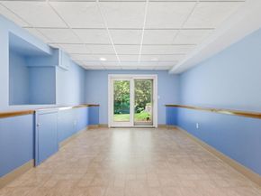 11 Thornton Dr, Burlington MA 01803