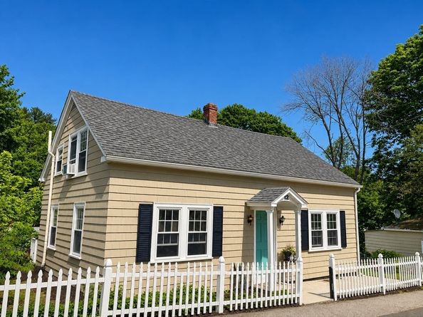 12 Denny Pl, Leicester MA 01542