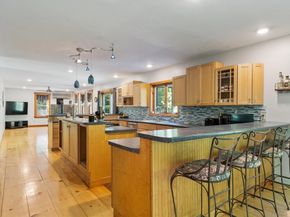 1132 Doe Valley Rd, Athol MA 01331