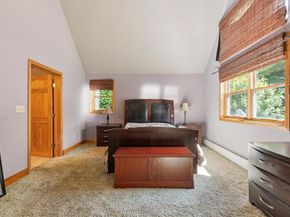 1132 Doe Valley Rd, Athol MA 01331