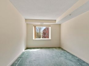 321 Place Ln 321, Woburn MA 01801