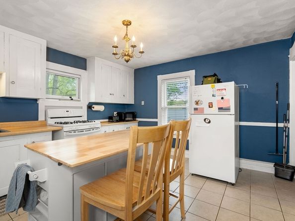 26 Powder Mill Road, Maynard MA 01754