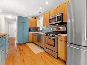 10 Riverview Way A, Gloucester MA 01930