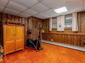 33 Monroe St, Shrewsbury MA 01545