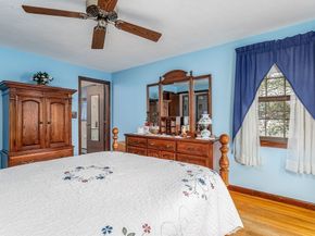 33 Monroe St, Shrewsbury MA 01545