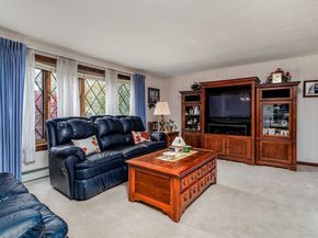 33 Monroe St, Shrewsbury MA 01545