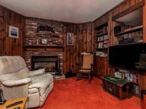 33 Monroe St, Shrewsbury MA 01545