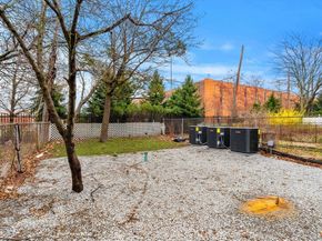 298 Maverick St 3, Boston MA 02128