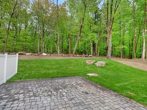 72 Westboro Rd, Grafton MA 01536