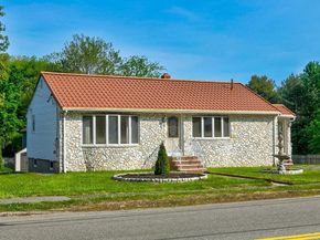 2 Herrick Road, Peabody MA 01960