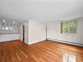 245 Lafayette Street 1H, Salem MA 01970