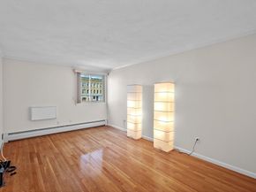 245 Lafayette Street 1H, Salem MA 01970