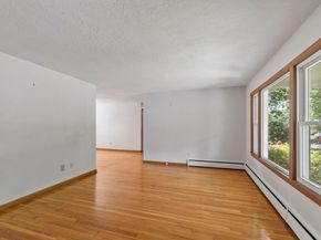12 Abbott Lane, Chelmsford MA 01824