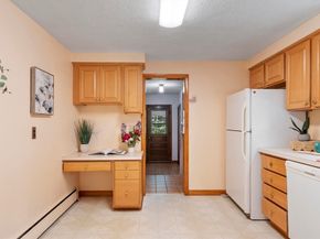 12 Abbott Lane, Chelmsford MA 01824
