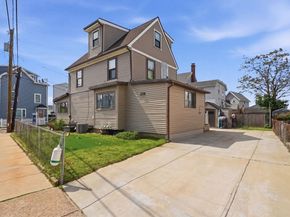 27 Billows St, Winthrop MA 02152