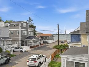 27 Billows St, Winthrop MA 02152