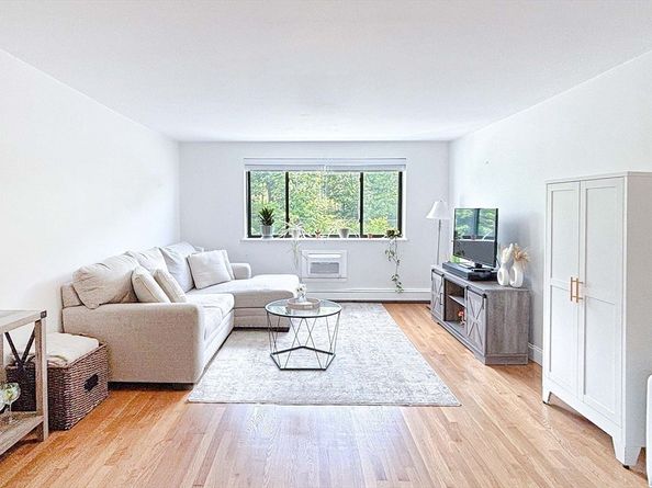 44 Lafayette Ave 503, Chelsea MA 02150
