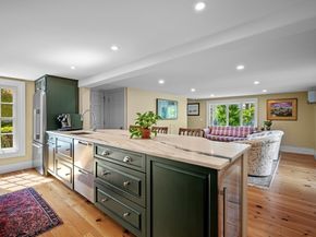 27 Waldron Street, Marblehead MA 01945