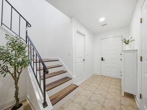 153 Greenbrook Dr 153, Stoughton MA 02072