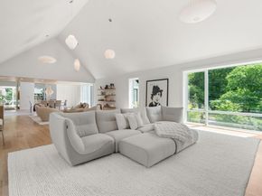 21 White Oak Rd, Newton MA 02468