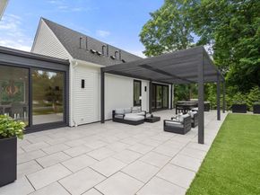 21 White Oak Rd, Newton MA 02468
